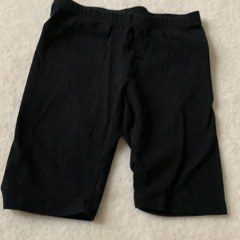 Black biker shorts !! 🖤✔️